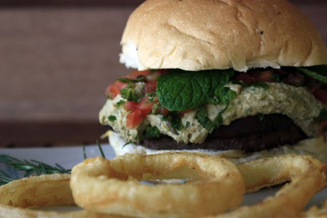 Restaurantes: Bibi Sucos incrementa seu cardápio com novos hambúrgueres 