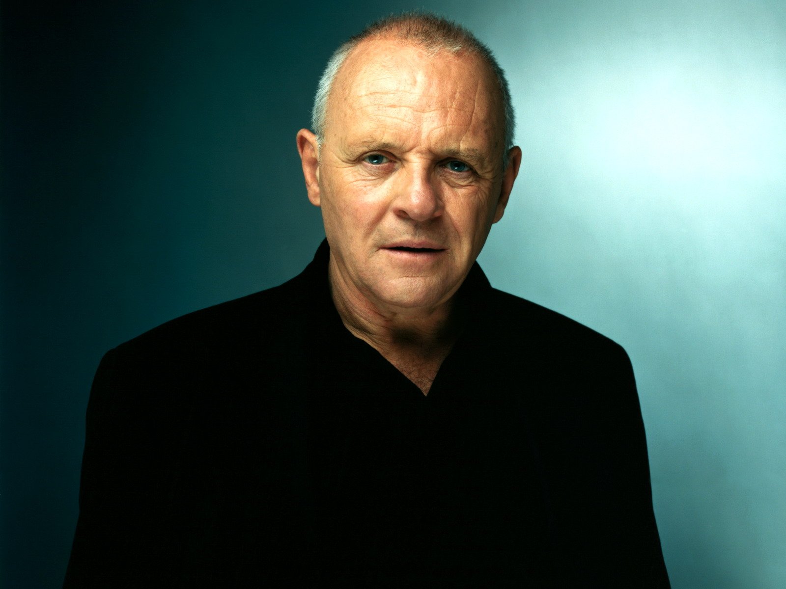 Filmes e séries: Anthony Hopkins elogia elenco de Breaking Bad e se diz fã da série