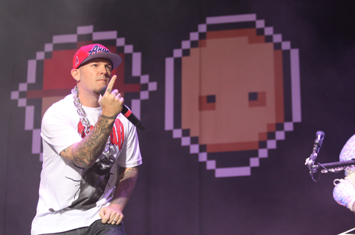 Shows: Limp Bizkit desperta o nu metal no Monsters of Rock 2013