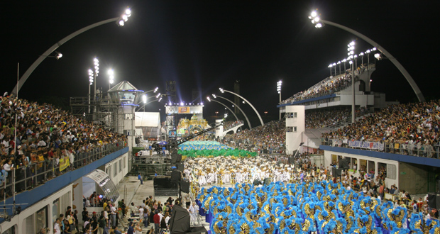 Viagens: Ingressos para o Carnaval 2014 em São Paulo estão à venda