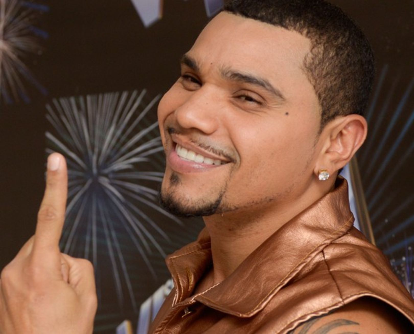 Naldo e Israel Novaes - Barra Music - quinta-feira 26-12-2013 - Guia da Naldo e Israel Novaes - Barra Music - quinta-feira 26-12-2013 - Guia da