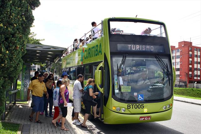Viagens: Faça um passeio por Curitiba com a Linha Turismo