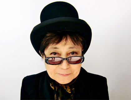 Yoko Ono completa 80 anos