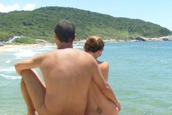 Viagens: Conheça as praias de nudismo e naturismo em SC