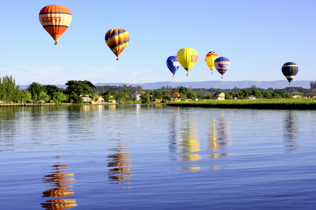 Viagens: Festival Internacional de Balonismo 2013 em Torres