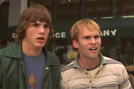 Ashton Kutcher e Sean William Scott em Cara Cadê Meu Carro