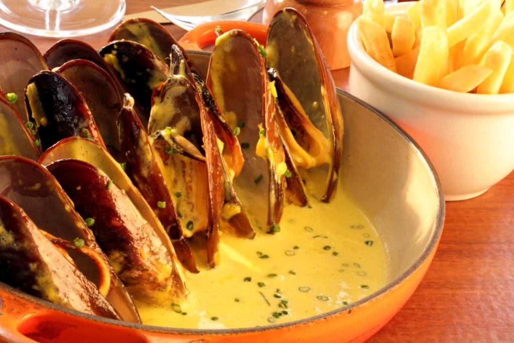 Semana dos Mexilhões no Pier do Victor, em Curitiba Guia da Semana