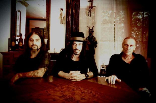 Bares (antigo): The Winery Dogs