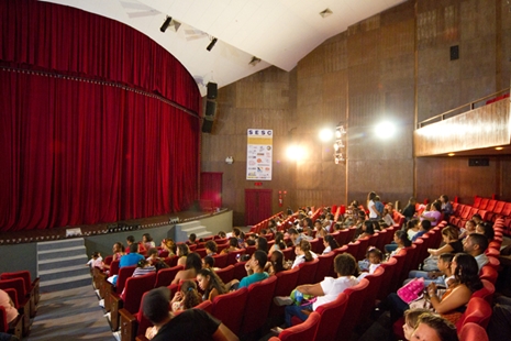 Arte: Cine Teatro Sesc Casa do Comércio