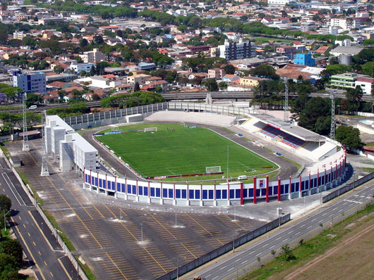 Esportes: Estádio Durival Britto e Silva (Vila Capanema)