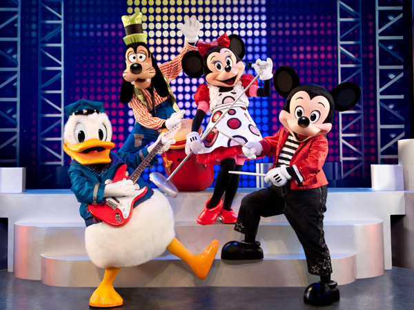 Arte: Disney Live 2013 em Curitiba 