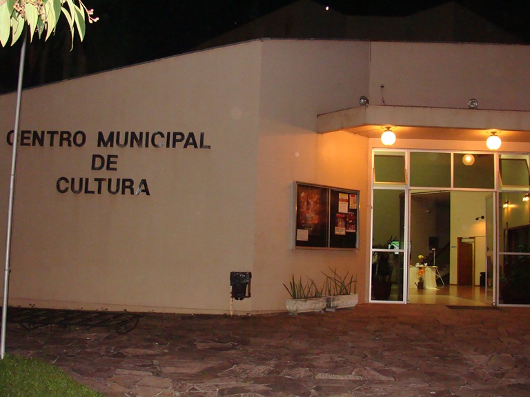 Arte: Centro Cultural Lúcio Fleck