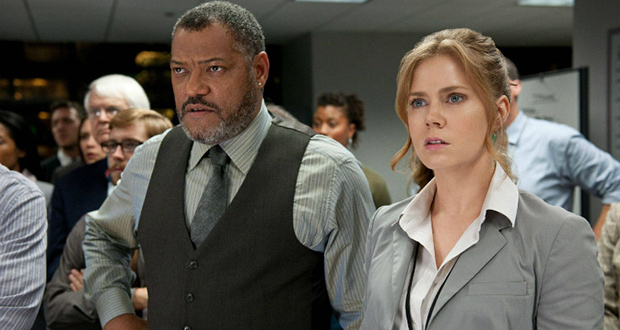 Laurence Fishburne e Amy Adams em Homem de Aço