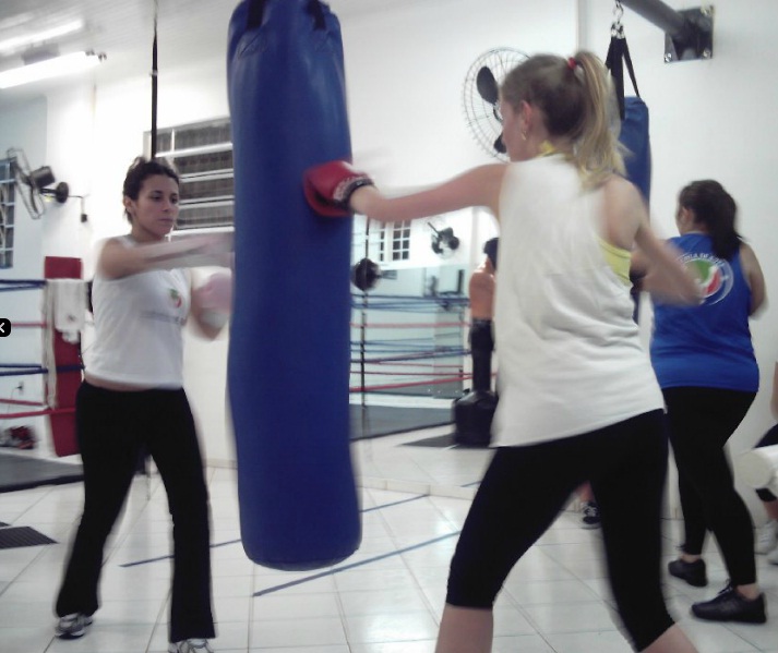 Saúde e Bem-Estar: Escola de Boxe
