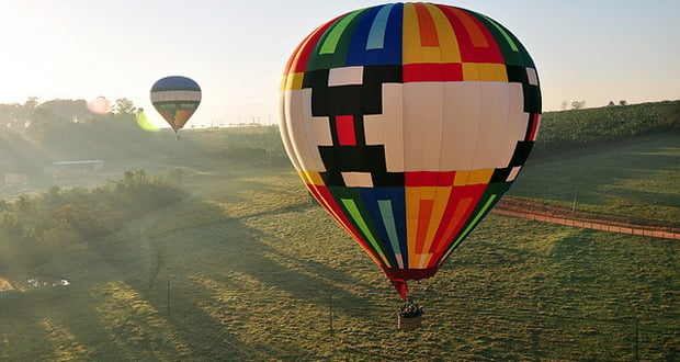 Viagens: 9 lugares para voar de balão no Brasil