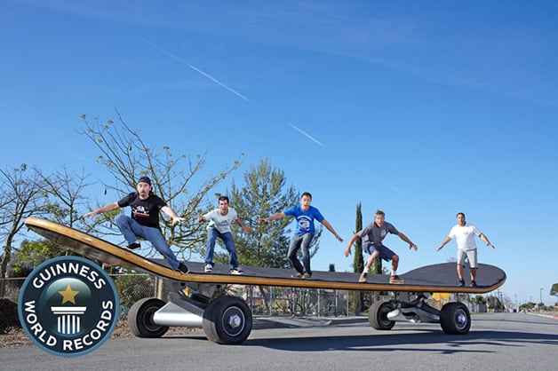 Veja imagens do maior skate do mundo