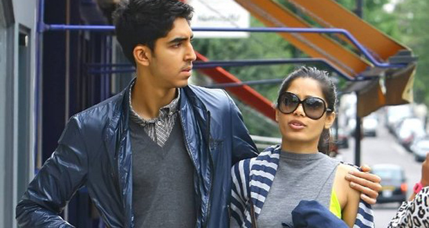 Dev Patel e Freida Pinto