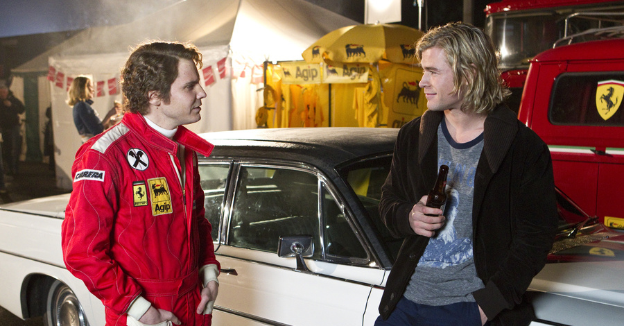 Daniel Bruhl e Chris Hemsworth em Rush - No Limite da Emoção