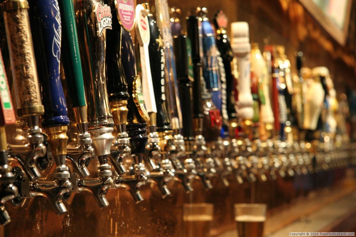 Agência oferece passeio turístico por bares, o Sampa Beer Tour