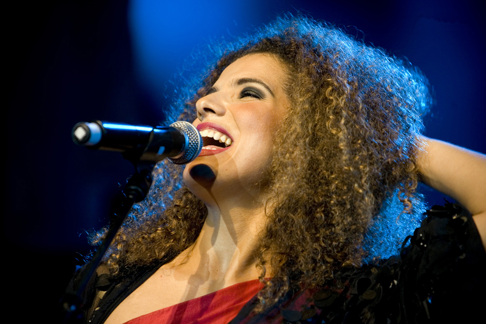 Shows: Vanessa da Mata