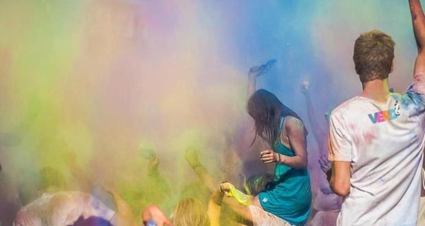 Viagens: Holi - Festival das Cores 2013