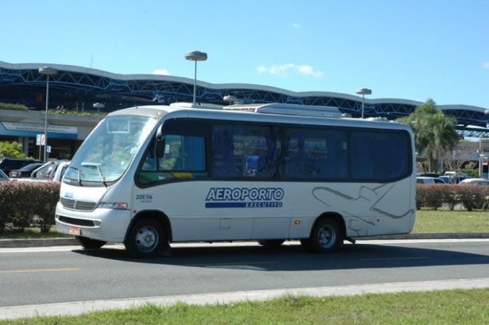 Viagens: Saiba como funciona o ônibus Aeroporto Executivo de Curitiba