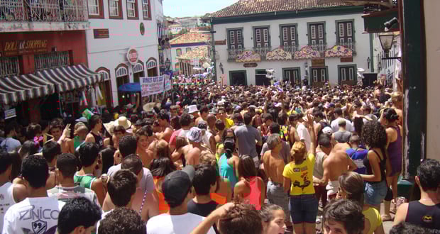 Carnaval fora do circuito