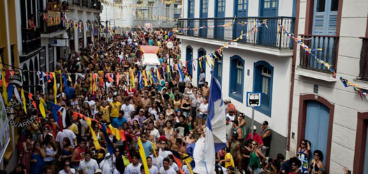 foto do carnaval de rua de Ouro Preto