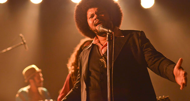 Cinema: “Tim Maia” mostra lado obscuro do cantor brasileiro