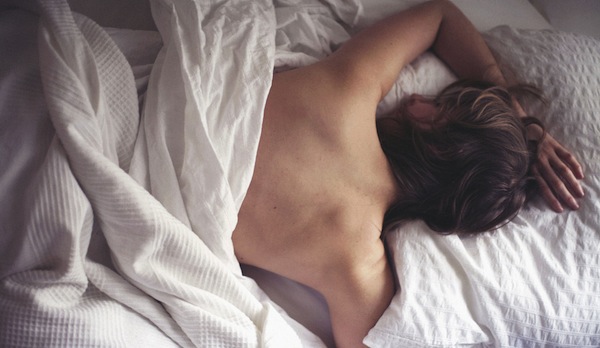 Comportamento: 8 motivos para dormir pelado
