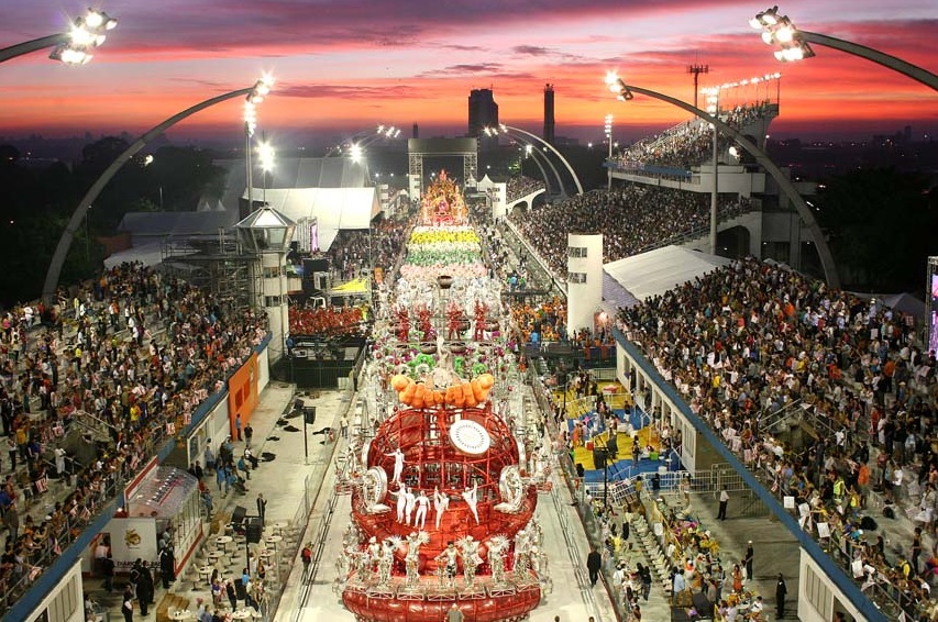 Hospedagem barata para o Carnaval 2014