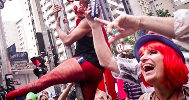 Viagens: Blocos do carnaval de rua em SP serão proibidos de cobrar pela folia