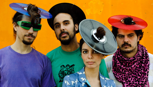 Shows: Tono, Iara Rennó e Botika