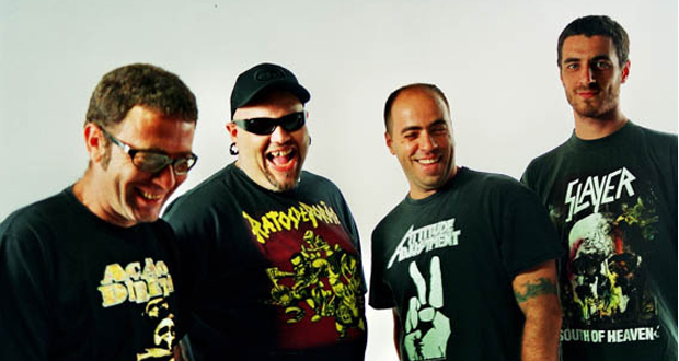 Shows: Ratos de Porão e Leite Paterno: Antifolia