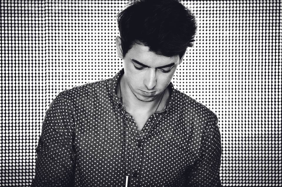 Com cinco tracks, o Romance EP, do Darius, é puro amor