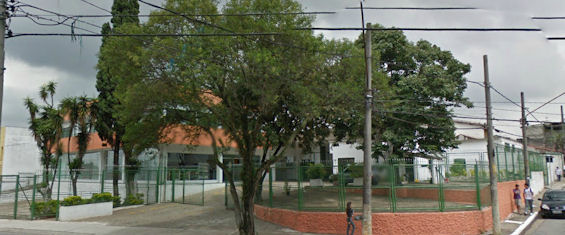 Biblioteca Municipal Raimundo Menezes