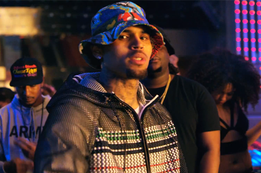 Chris Brown lança clipe de "Loyal"