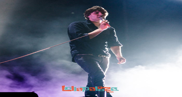 Shows: Phoenix faz show com altos e baixos no Lollapalooza 2014