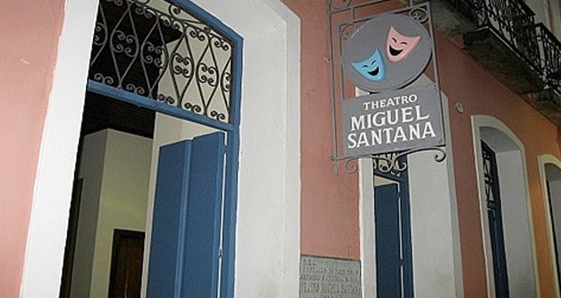 Arte: Teatro Miguel Santana