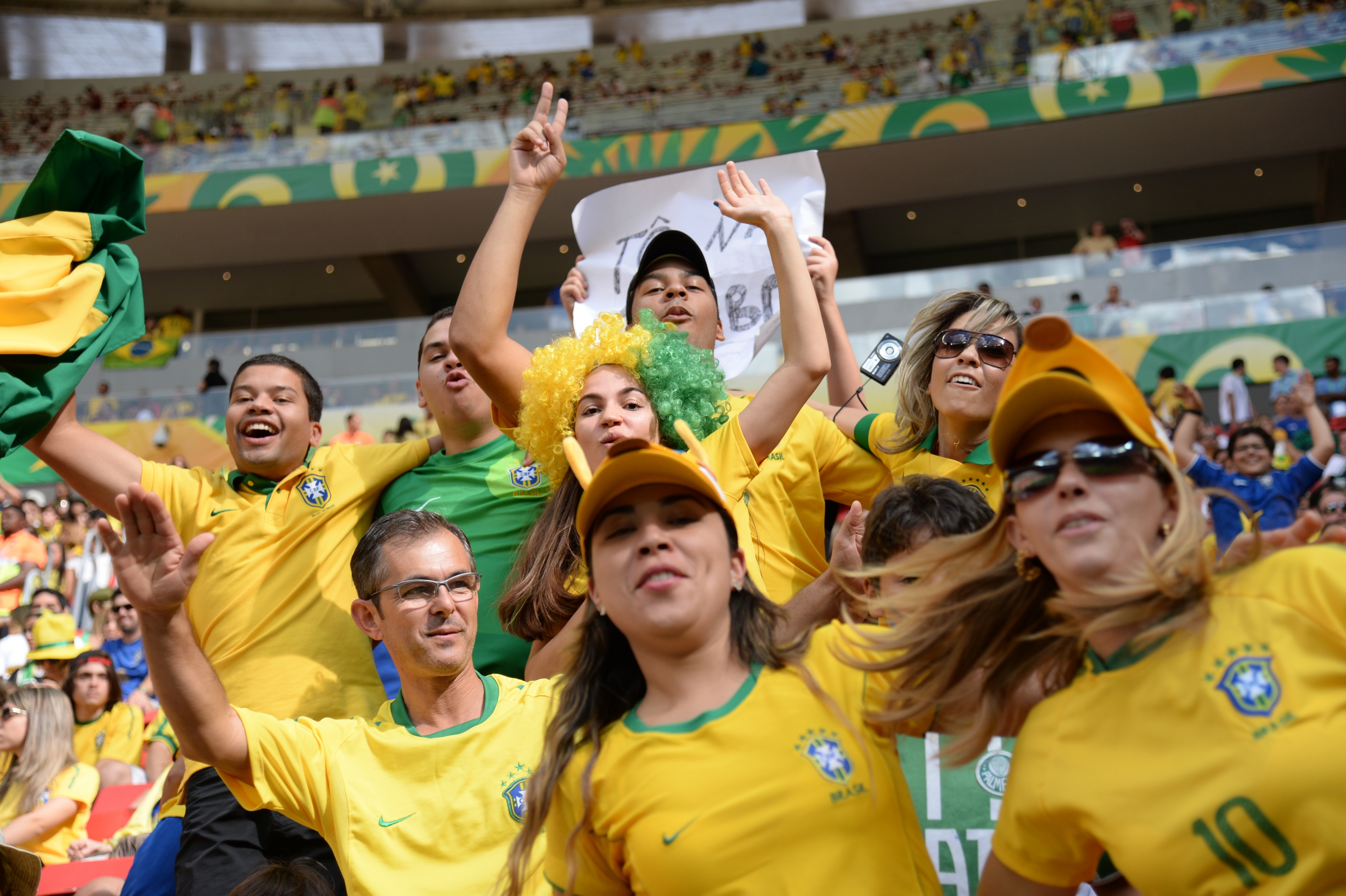 Monte seu kit para assistir aos jogos da Copa do Mundo