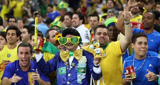 Esportes: Confira os preços das comidas e bebidas nos estádios da Copa do Mundo 2014