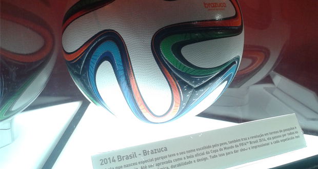 Brasuca, bola da Copa 2014