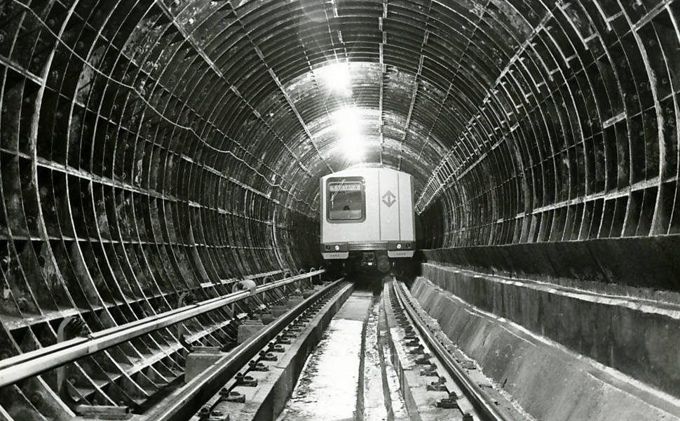 12 tipos de pessoas que encontramos no metrô
