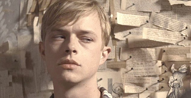 Dane DeHaan em Versos de um Crime