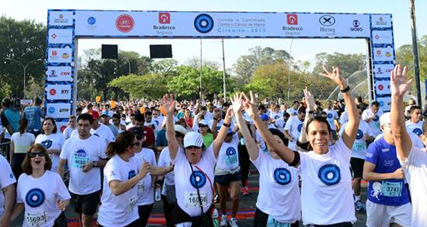 Na Cidade: Corrida e Caminhada Contra o Câncer de Mama 2014