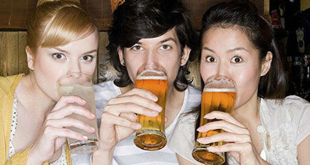 Universitários: 8 coisas a considerar antes de trocar a aula pelo bar 
