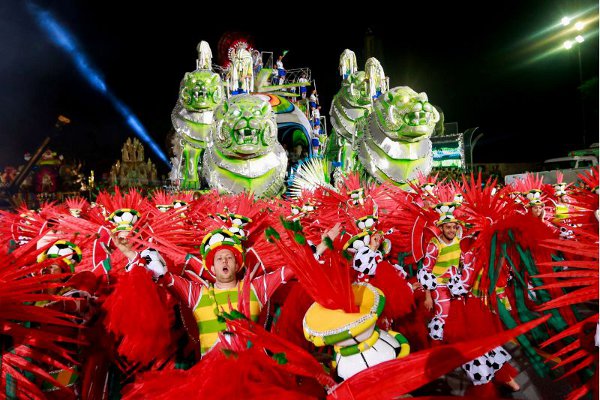 Viagens: Desfiles do Carnaval 2015 no Grupo de Acesso