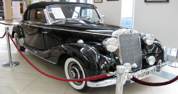 Na Cidade: Exposição de carros antigos em Pinheiros