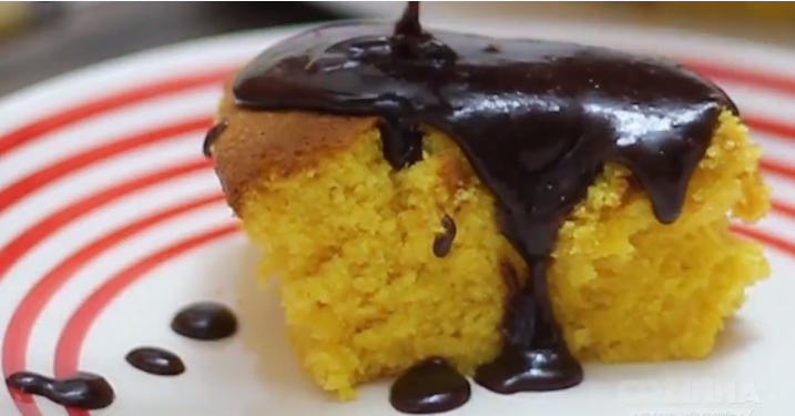 Restaurantes: Aprenda a fazer bolo de cenoura com cobertura de chocolate