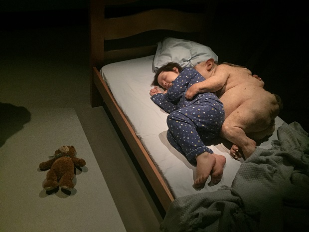 Saiba tudo sobre a exposição ComCiência, da artista australiana Patricia Piccinini